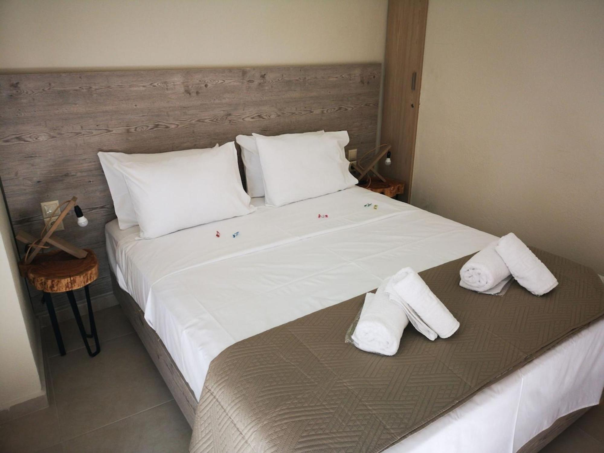 City Center Apartment Project 3 By Creatan Houses Heraklion Exteriör bild